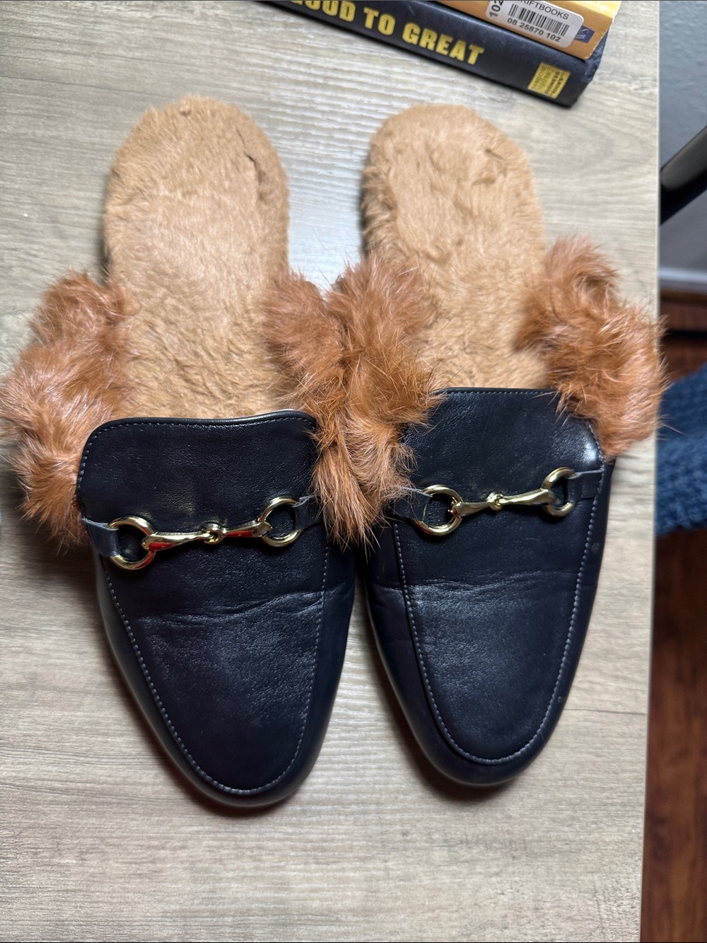Womens Black Leather Fur-Lined Slip-On Loafers
